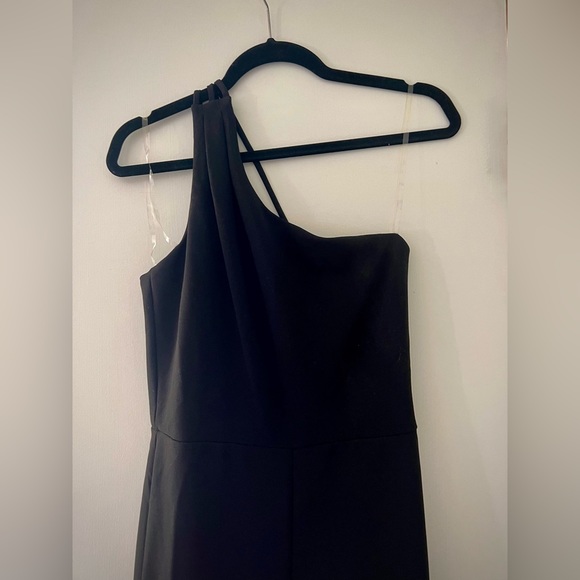 One-shoulder jump suit, black, size small - Picture 4 of 5